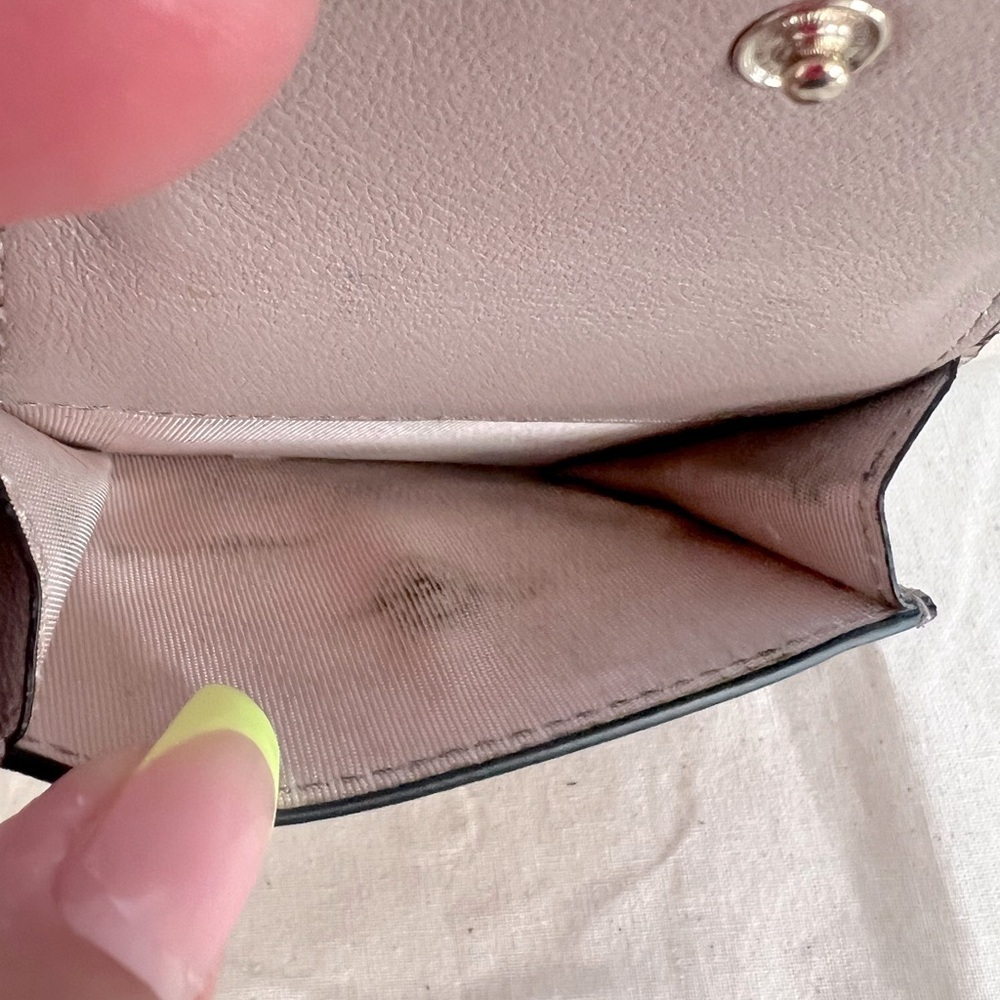 EUC VALENTINO GARAVANI Gold Rockstud Front Flap Mini Trifold Pale Pink Wallet - Picture 11 of 14